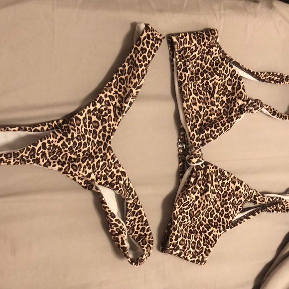 Leopard print Brazilian bikini set - Picture 3 of 3